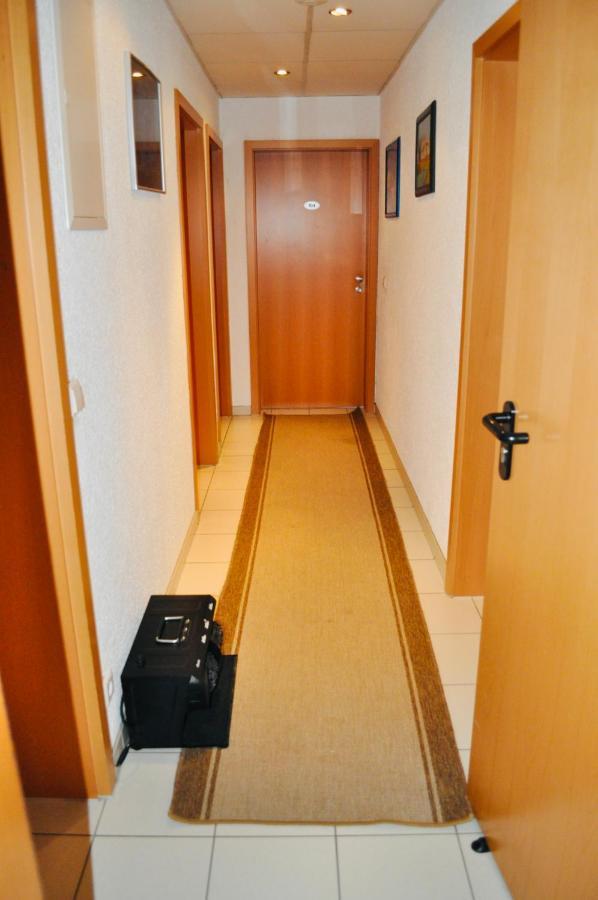 Hotel Discovery Штутгарт Экстерьер фото
