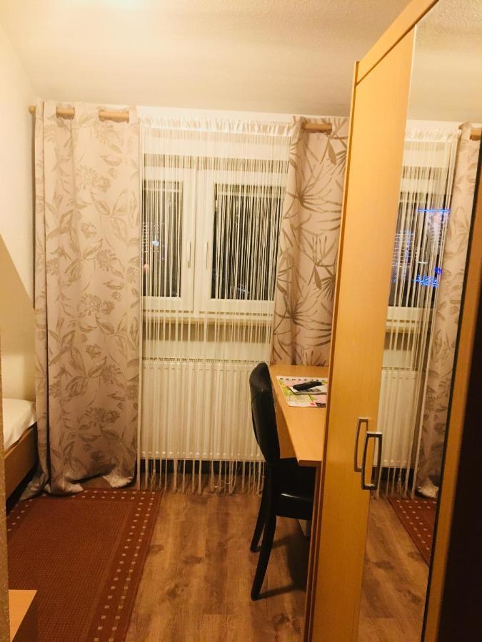 Hotel Discovery Штутгарт Экстерьер фото
