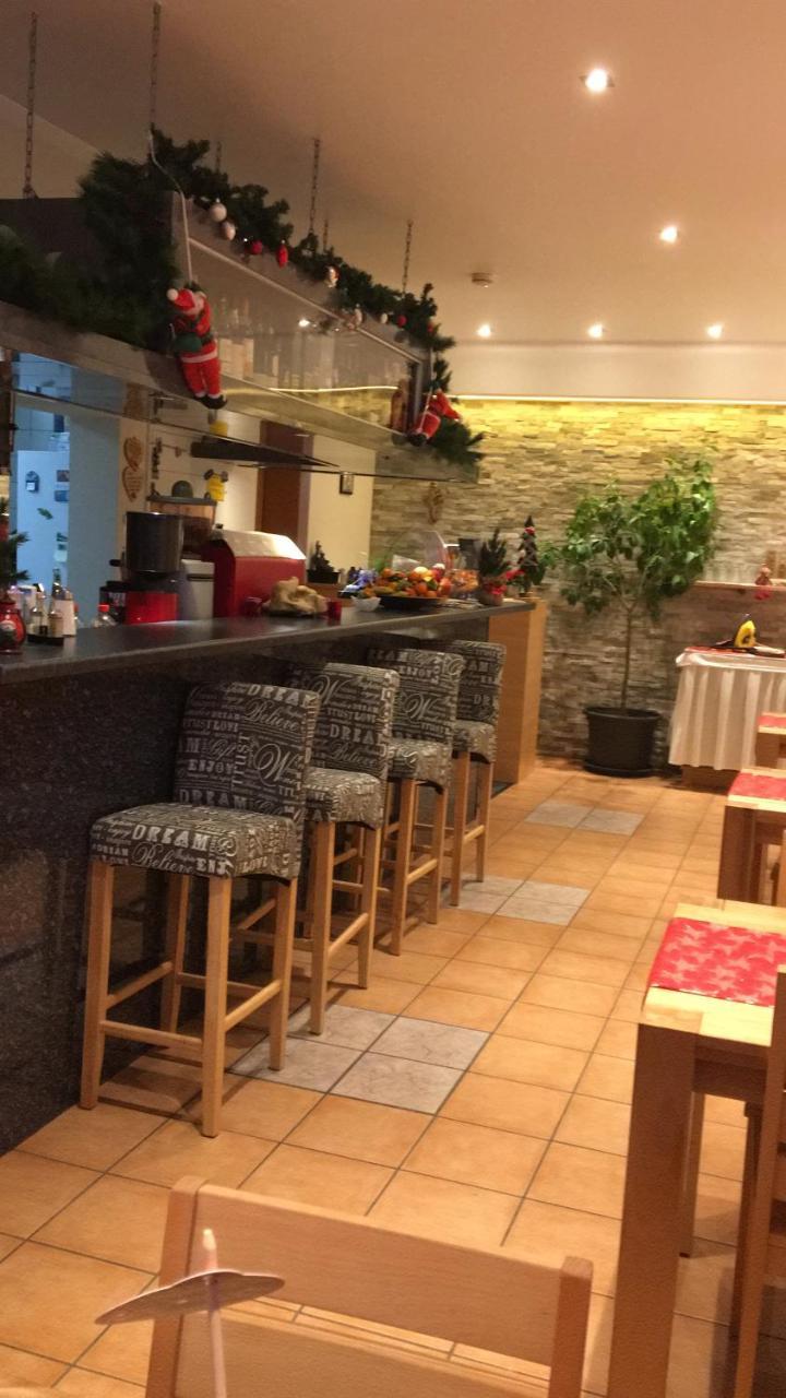 Hotel Discovery Штутгарт Экстерьер фото